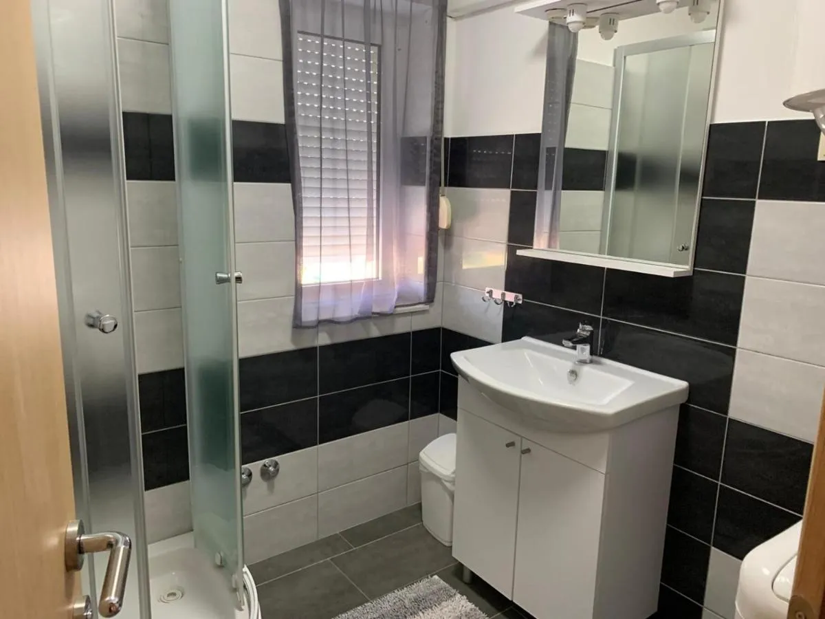 Image 2 of Apartments and rooms by the sea Brodarica, Sibenik – 21536