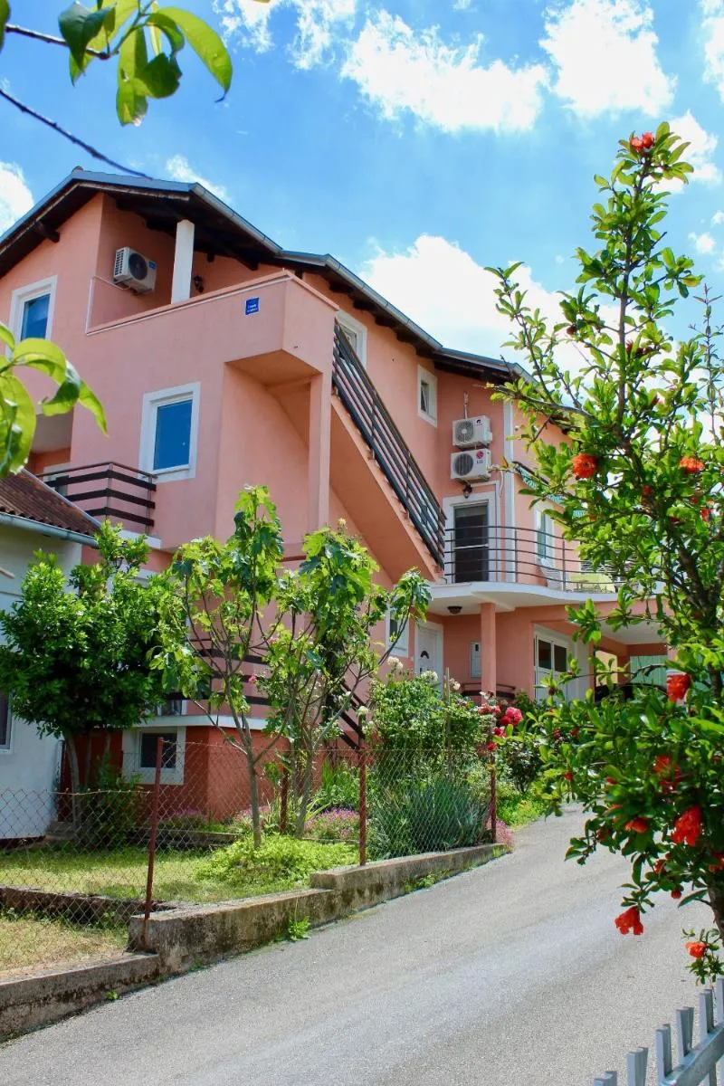 Image 3 of Apartments with parking spaces Bilice, Krka – 13545
