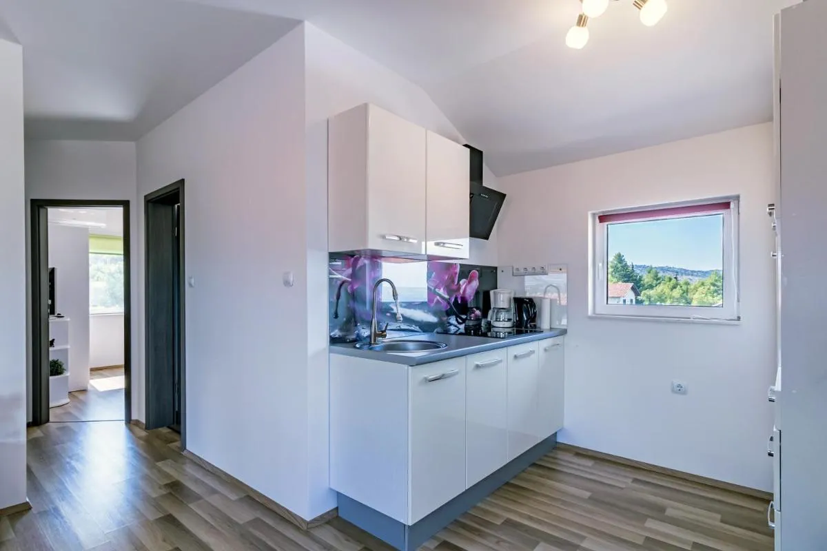 Image 6 of Apartments with parking spaces Bilice, Krka – 13545