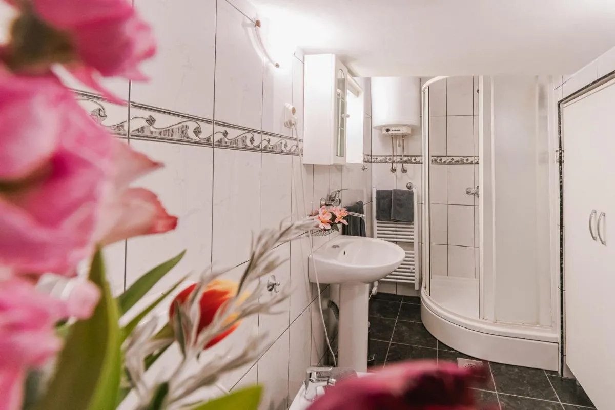 Image 6 of Arya apartment