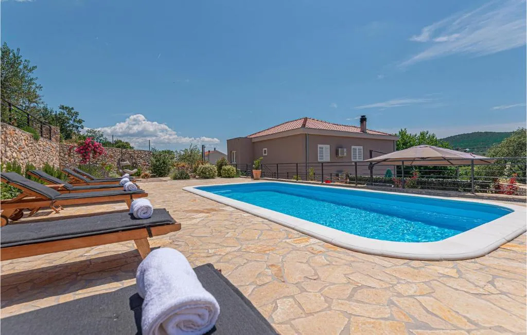 Image of Beautiful Apartment In Sibenik