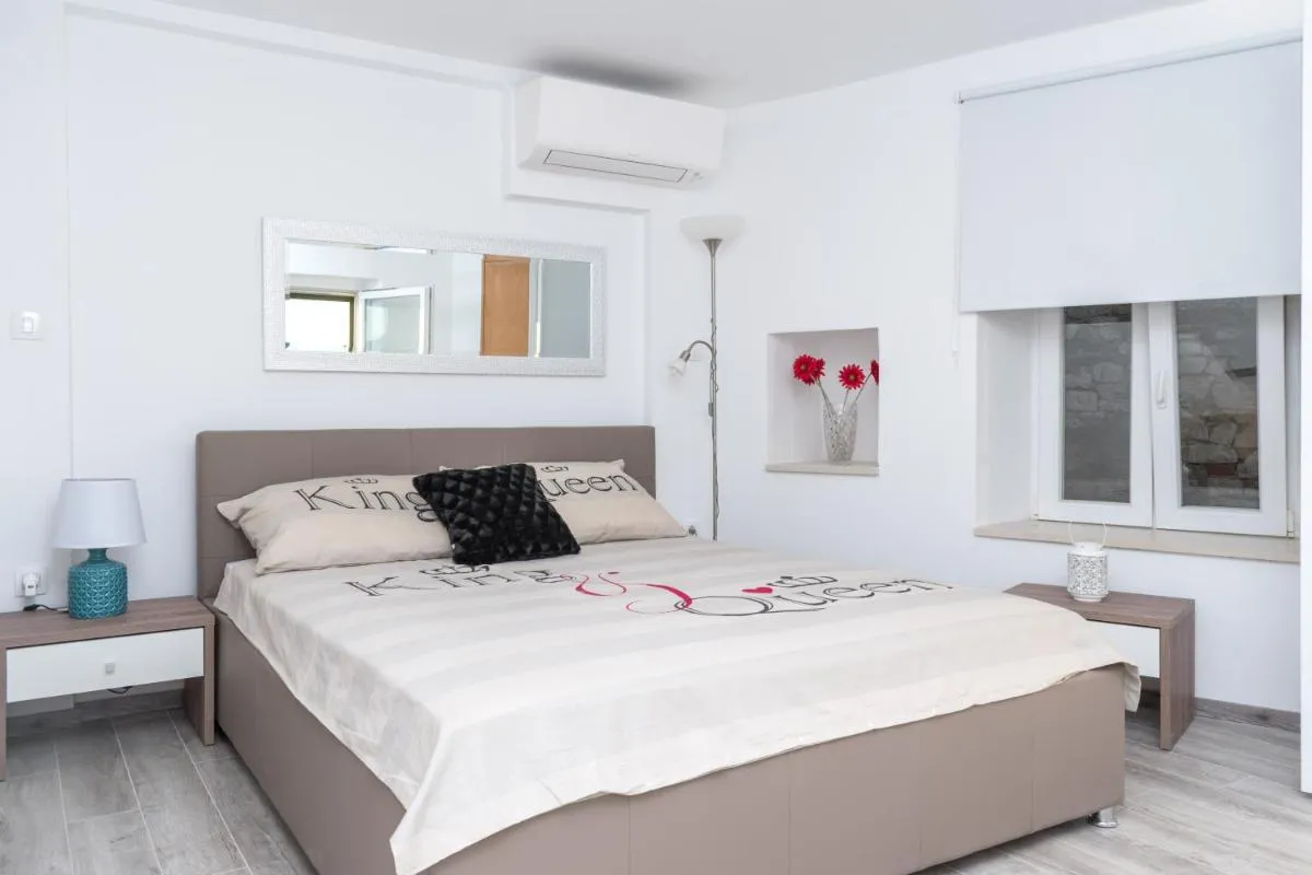 Image 1 of Bounty Apartments