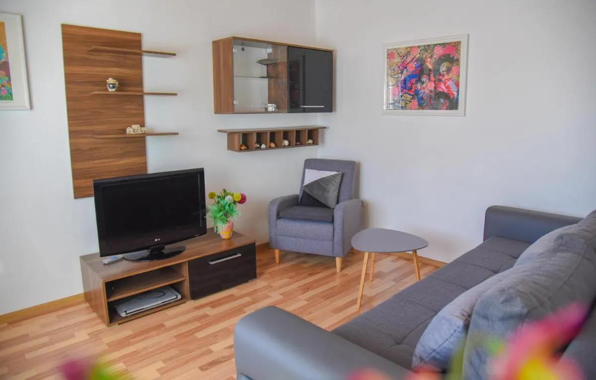 Image 4 of Bugenvilija apartment