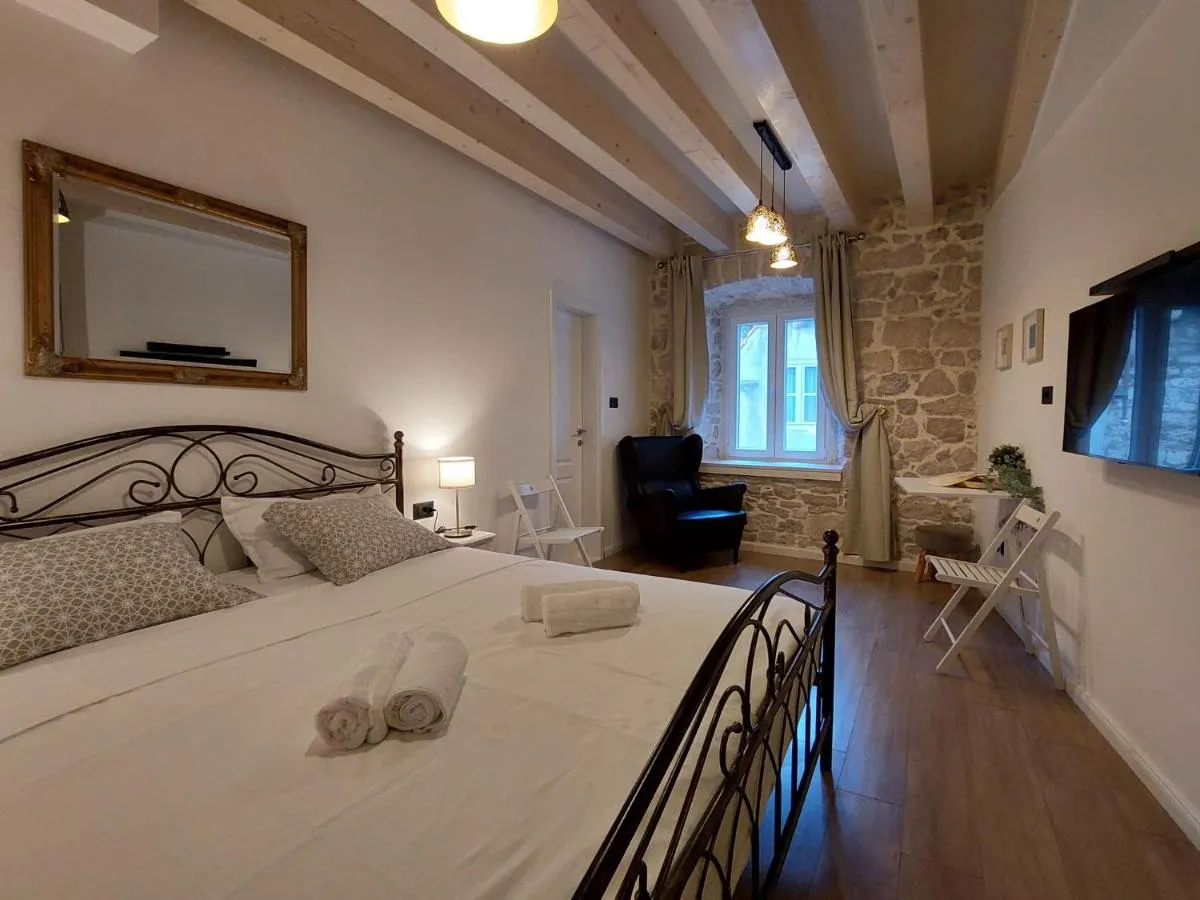 Image 1 of Central Palace Apartment Šibenik