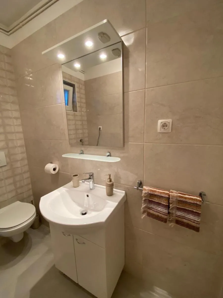 Image 2 of Comfy apartment in a quiet neighborhood