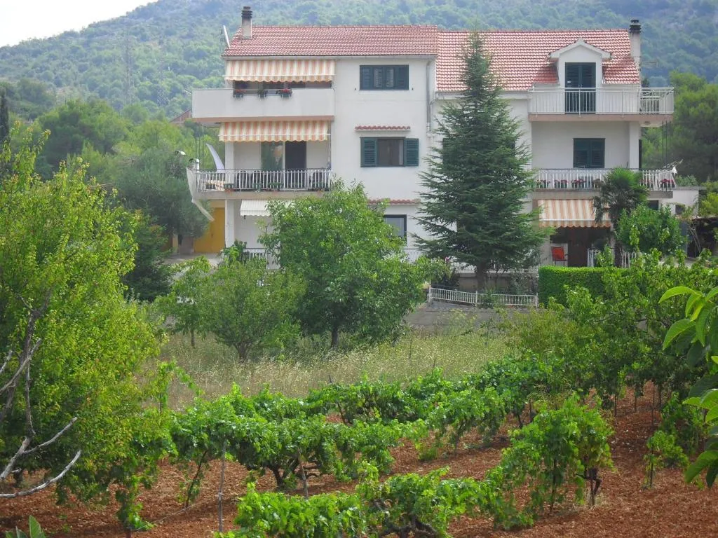Image of Countryside Family Retreat