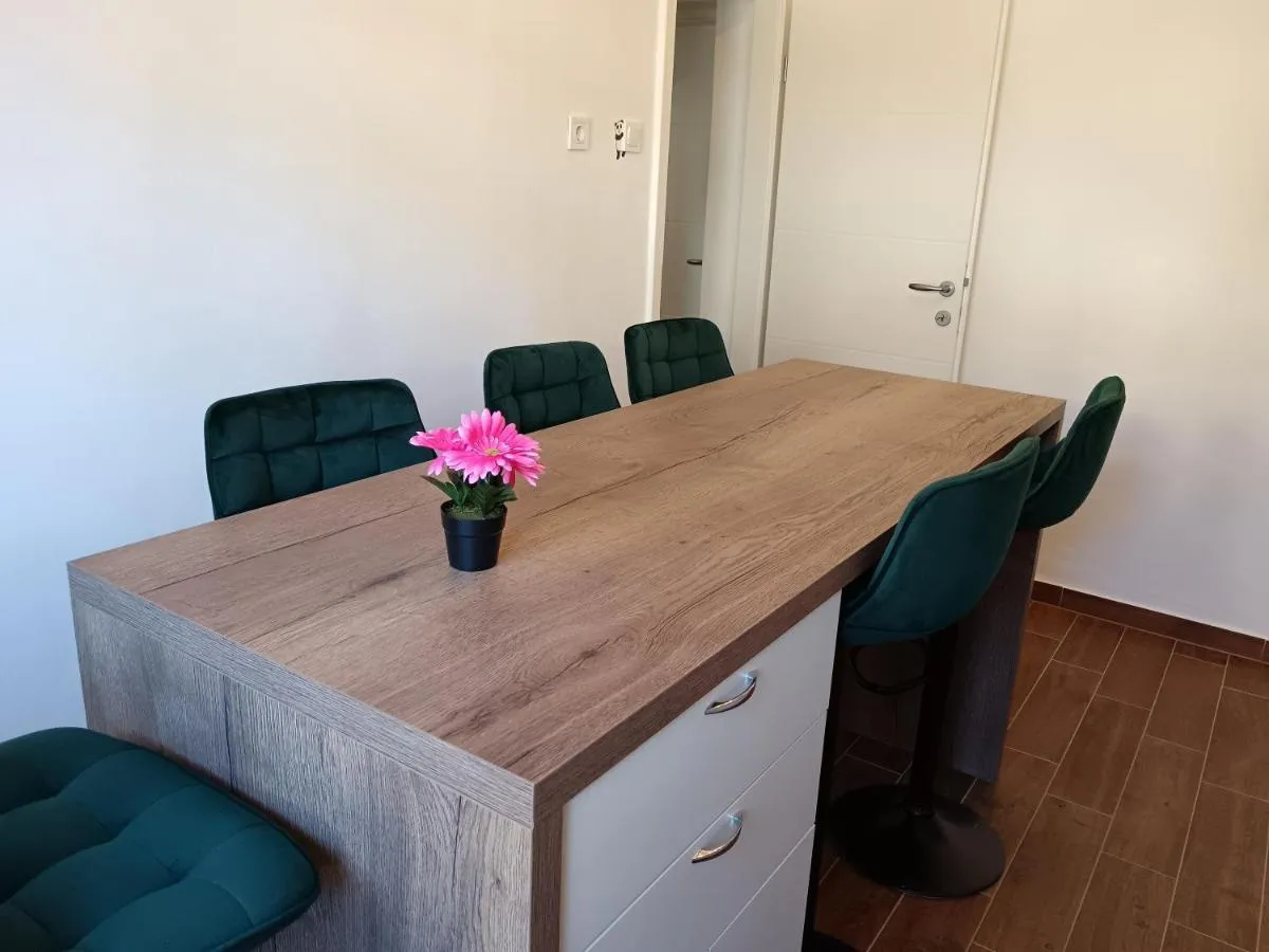 Image 6 of Dalmatian home with private parking