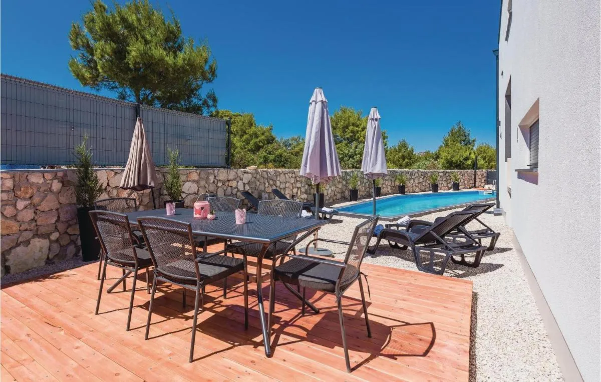 Image 6 of Four-Bedroom Holiday Home In Sibenik
