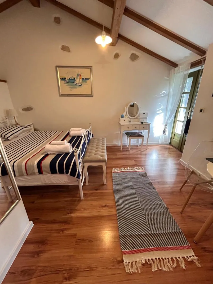 Image 1 of Gaya apartments