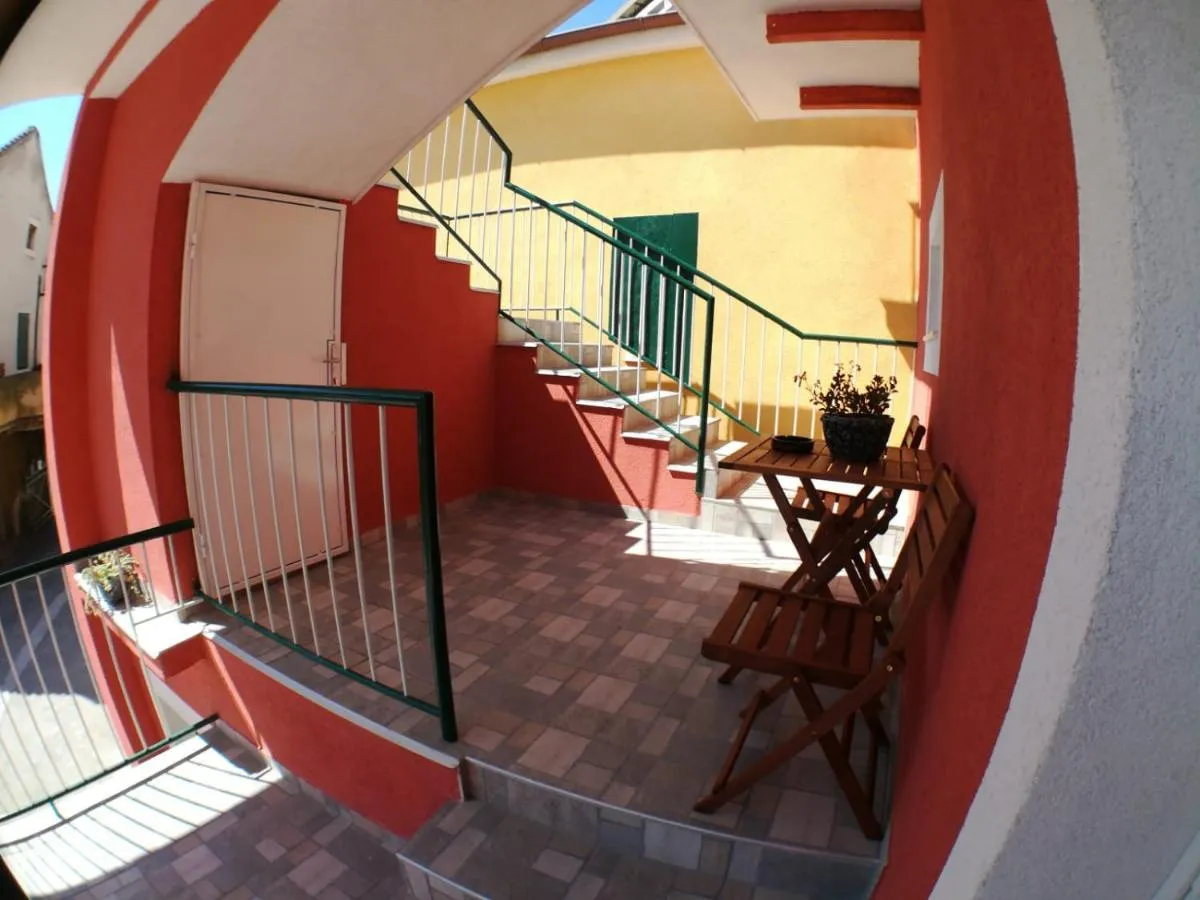 Image 2 of Glorianita sweethome,centro, FREE parking,SELF CHECK- IN