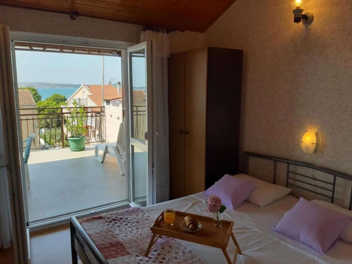 Image 1 of Guesthouse Brodarica (3814)