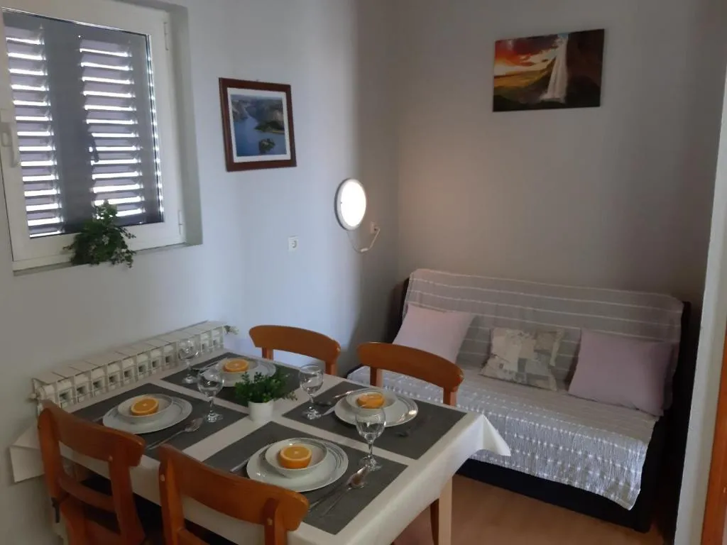 Image of Guesthouse Brodarica (3814)