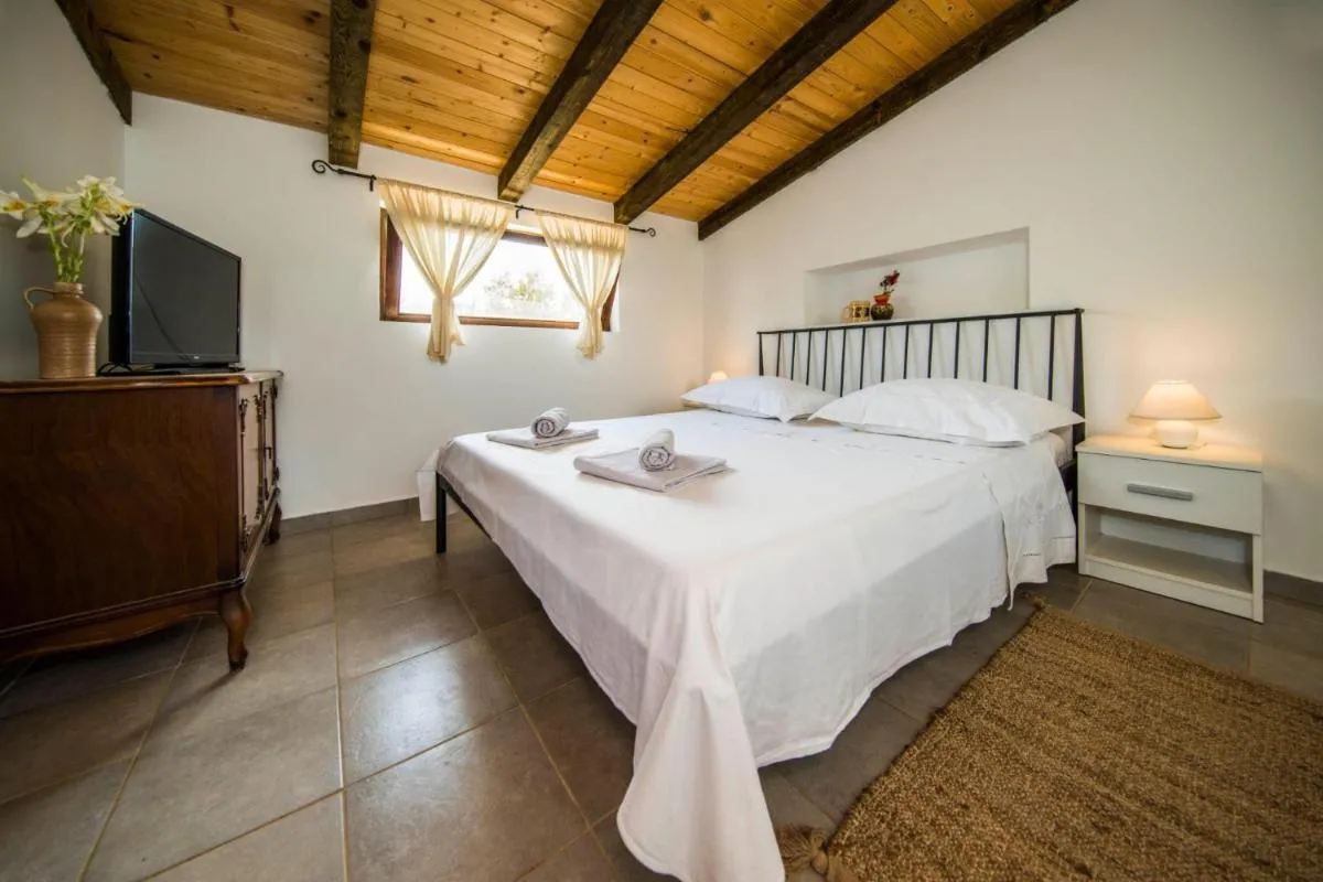 Image 1 of Holiday Estate “Bujur” – private pool, surrounded by nature!