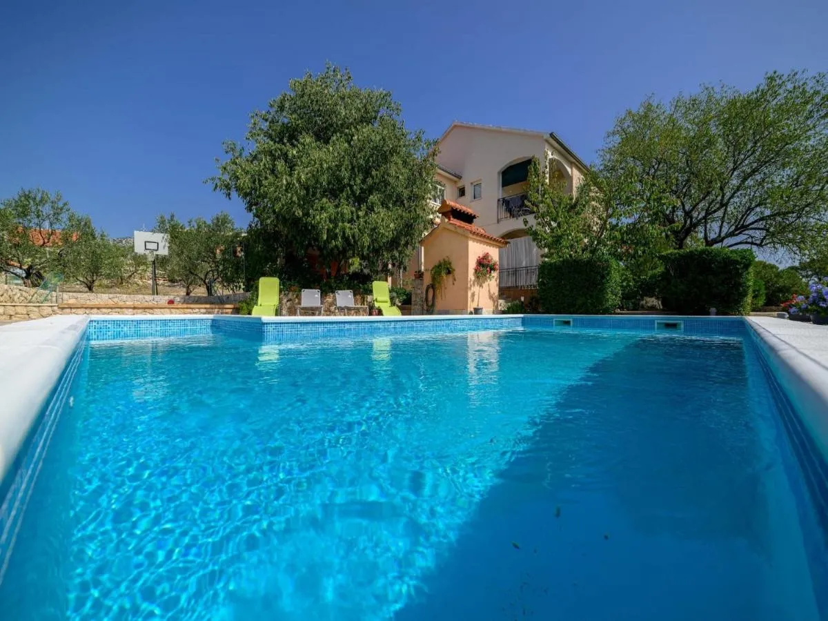 Image 2 of Holiday Home Rokoko