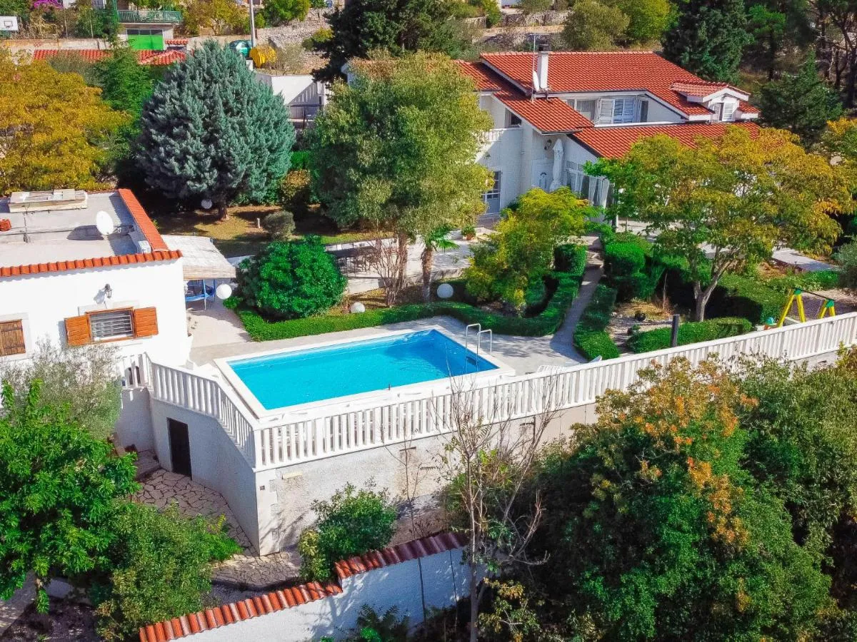 Image 2 of Holiday Home Villa Bloom garden by Interhome
