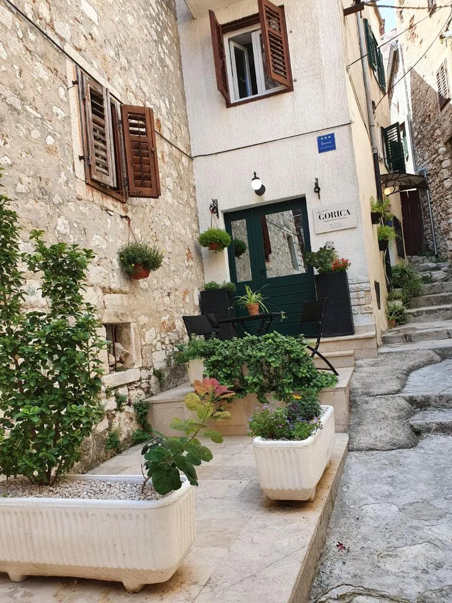 Image 3 of House Gorica