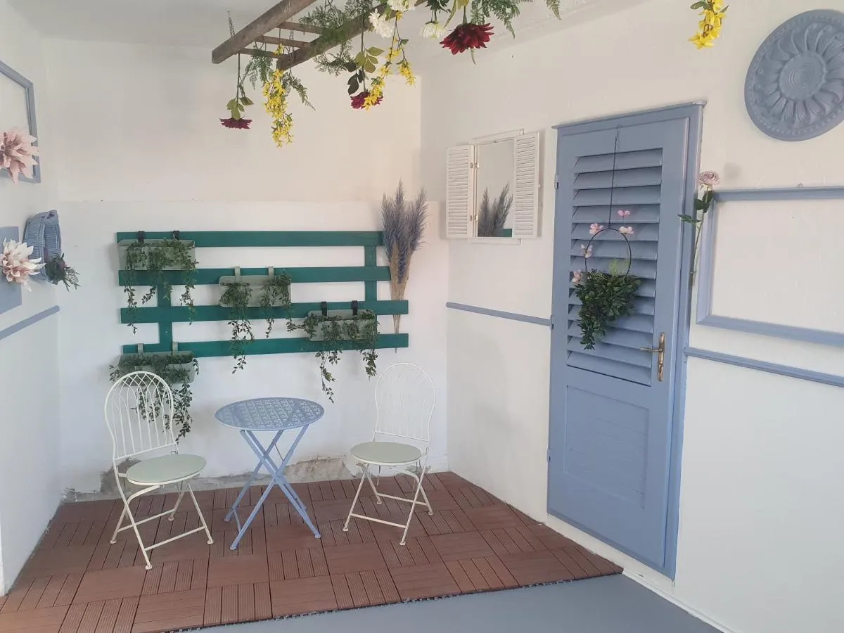 Image 2 of InFresh holiday house