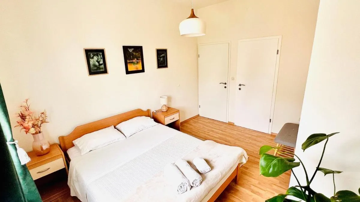 Image 5 of Luxury Beach Apartment w Sunset Sea Views