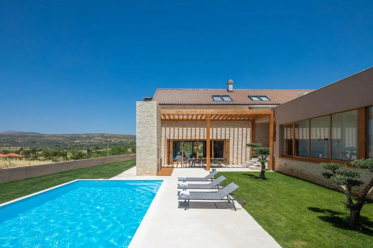 Image 3 of Luxury Villa Silence with Heated Pool