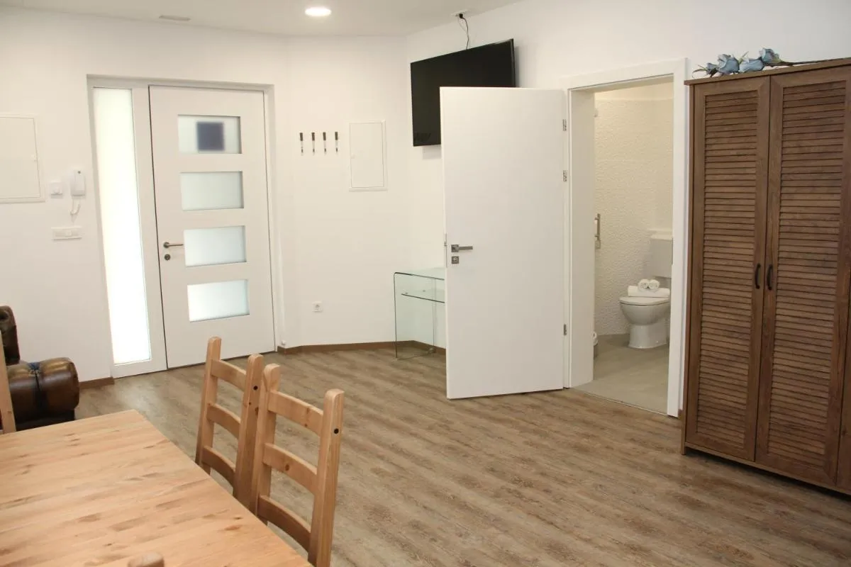 Image 2 of Maja Apartment