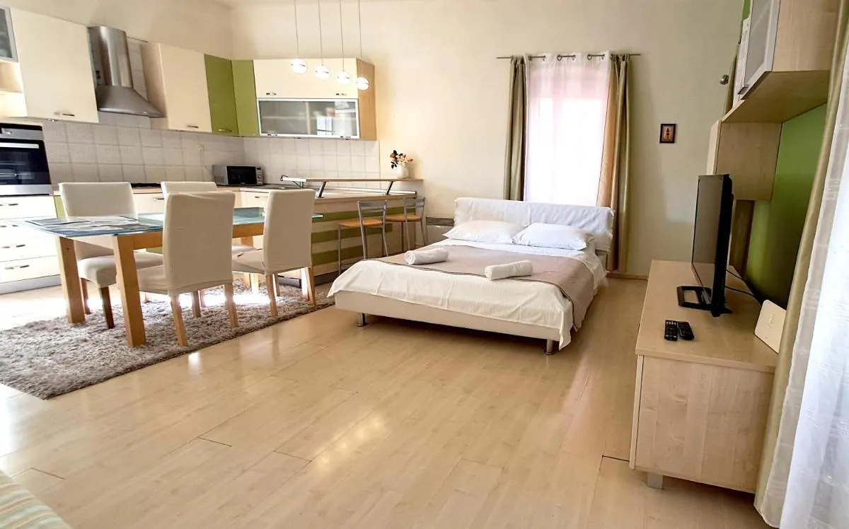 Image 3 of Medulić Palace Rooms & Apartments 2