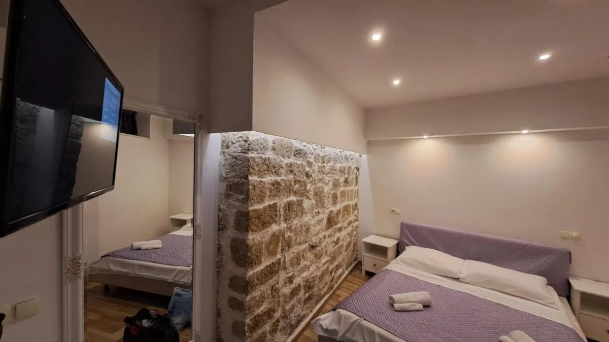 Image 1 of Medulić Palace Rooms & Apartments 2