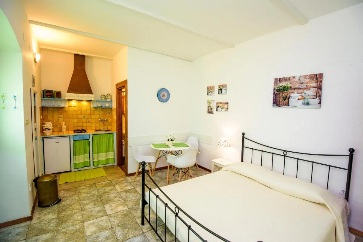 Image 1 of Rustica Apartments