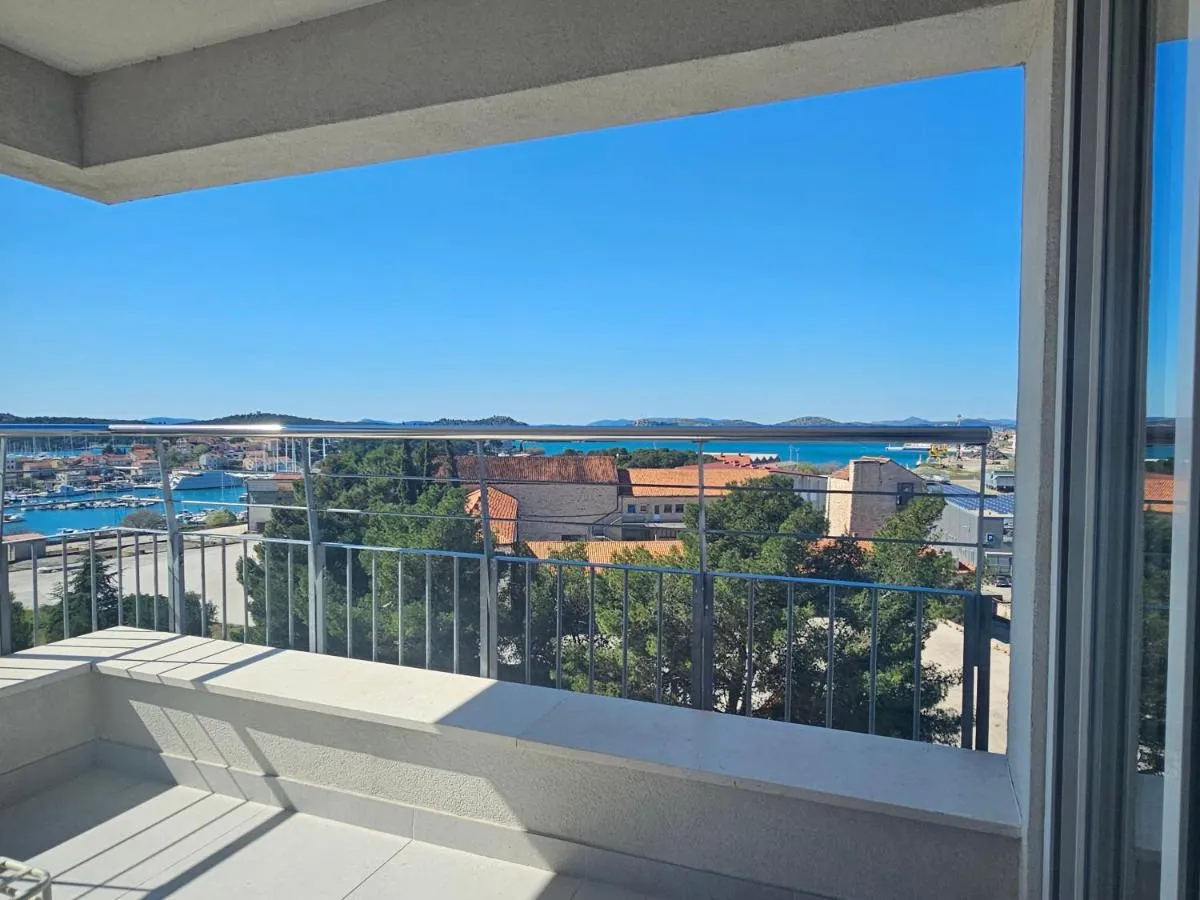 Image 5 of SUITE 65 Lux Sea view & garage parking