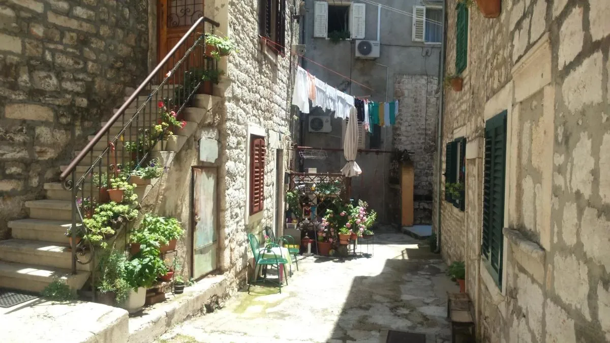 Image 1 of San Lorenzo Apartments
