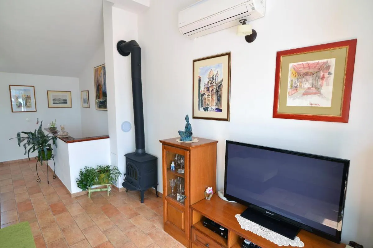 Image 4 of Sibenik Modern Apartment