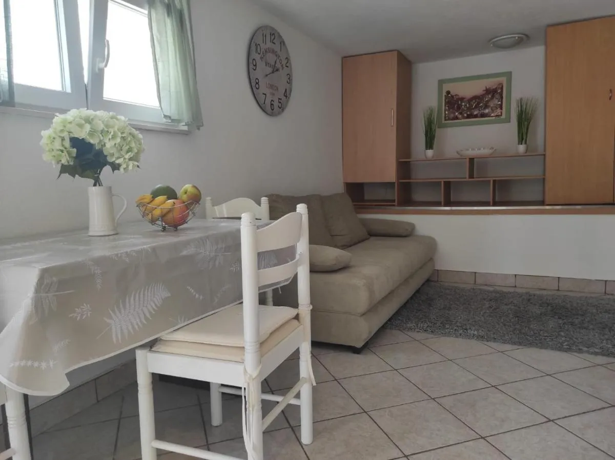 Image 1 of Studio Apartment Petrov