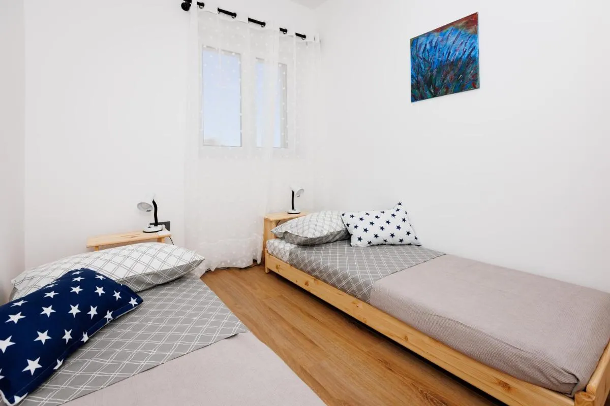 Image 6 of Summer Breeze apartment – Quiet place with a spectacular view and a garden