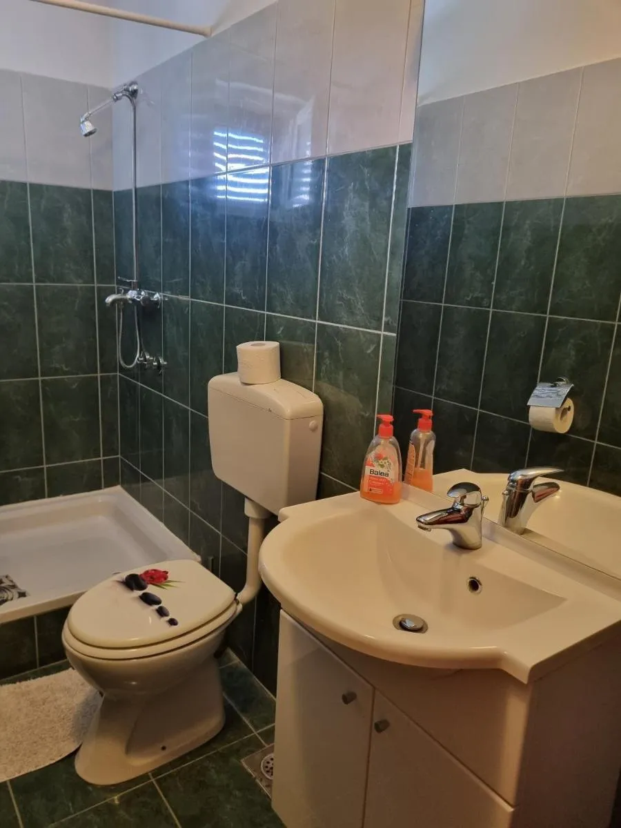 Image 4 of Triple Room Solaris 12269b