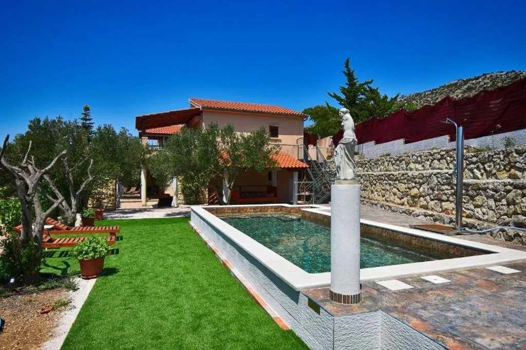 Image 6 of Villa Serenity