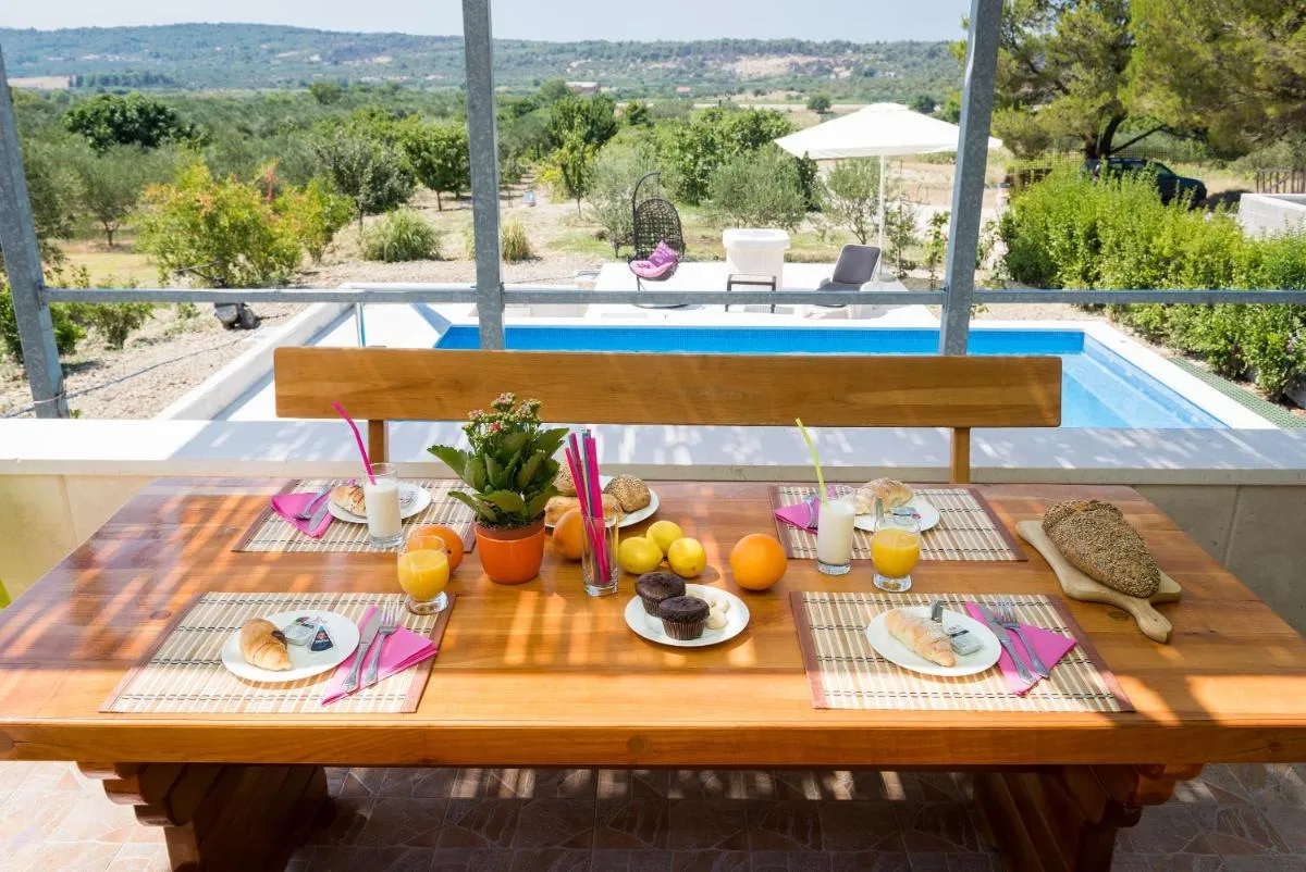 Image 4 of Villa Solitude